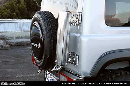 【JB64】ジムニー用ウォータータンク 6L